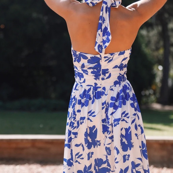 Petal & Pup | ALLORA HALTER DRESS - BLUE FLORAL Maxi Dress | S NWT - Picture 8 of 12